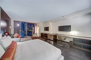 Photo #4: 2122592 Listing 