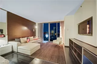 Photo #6: 2122592 Listing 