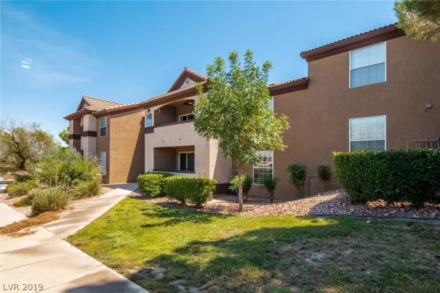 MLS: 2122660 Condo For Sale