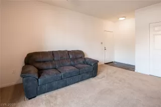 Photo #3: 2122660 Listing