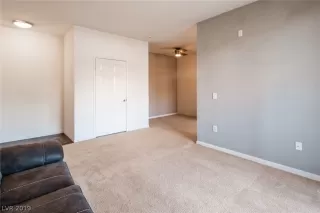 Photo #4: 2122660 Listing