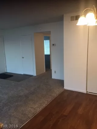 Photo #2: 2122721 Listing 