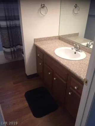 Photo #3: 2122721 Listing 