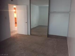 Photo #5: 2122721 Listing 