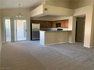 Photo #3: 2122800 Listing