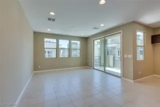 Photo #5: 2122801 Listing