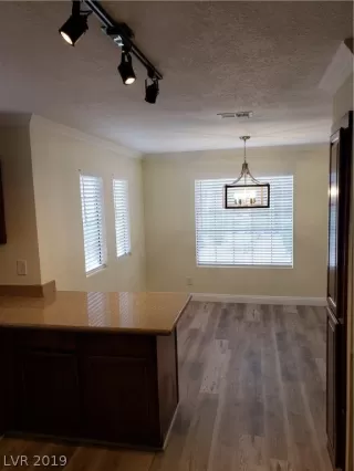 Photo #2: 2122822 Listing