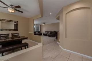 Photo #4: 2122935 Listing