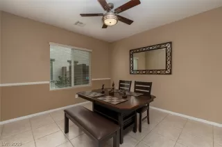 Photo #6: 2122935 Listing