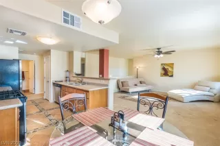 Photo #2: 2122957 Listing