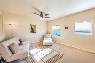 Photo #3: 2122957 Listing