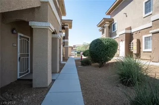 Photo #2: 2122970 Listing