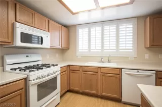 Photo #6: 2122970 Listing