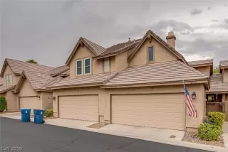 Photo #1: 2122975 Listing