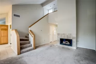 Photo #6: 2122975 Listing