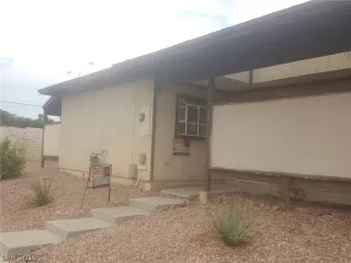 Photo #3: 2123032 Listing 