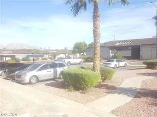 Photo #4: 2123032 Listing 