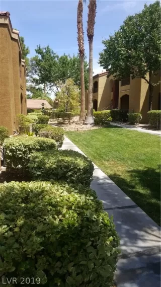 Photo #1: 2123118 Listing 