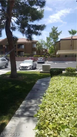 Photo #5: 2123118 Listing 