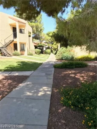 Photo #5: 2123335 Listing 