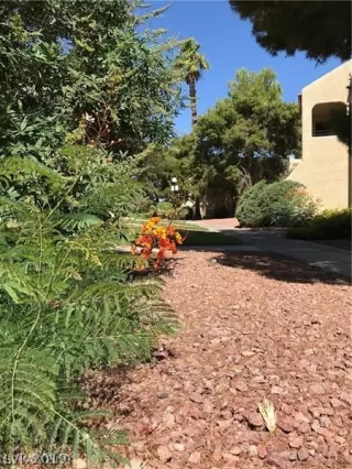 Photo #6: 2123335 Listing 