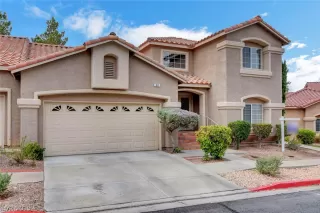 Photo #1: 2123352 Listing