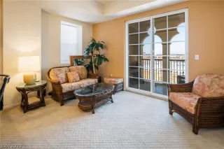 Photo #2: 2123360 Listing 