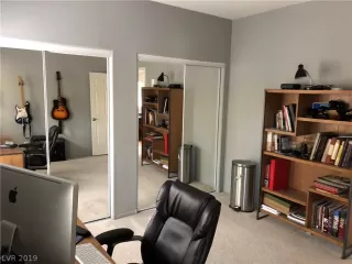 Photo #5: 2123369 Listing