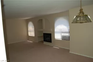 Photo #6: 2123412 Listing 