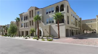 Photo #1: 2123414 Listing