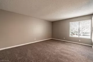 Photo #3: 2123425 Listing 