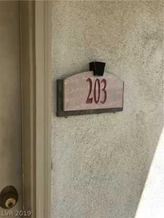 Photo #2: 2123514 Listing