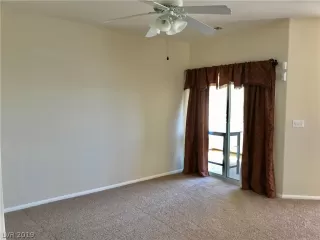 Photo #3: 2123514 Listing