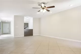 Photo #3: 2123538 Listing 