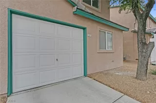 Photo #3: 2123606 Listing