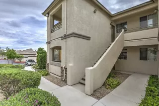 Photo #2: 2123610 Listing 