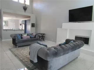 Photo #1: 2123611 Listing 