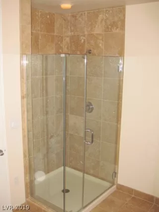 Photo #3: 2123643 Listing 