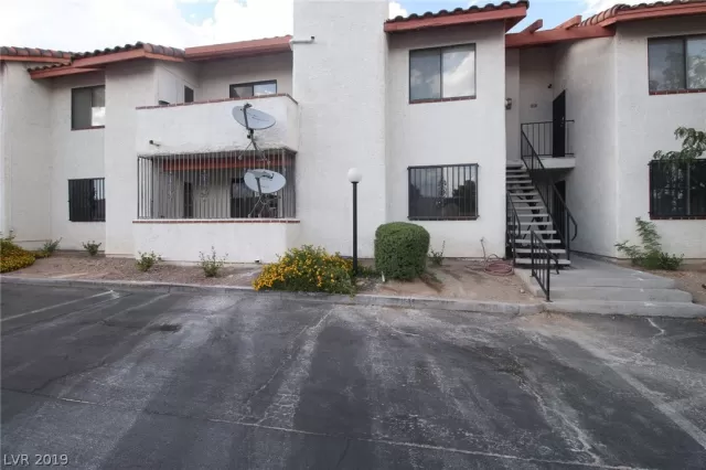 MLS: 2123685 Condo For Sale