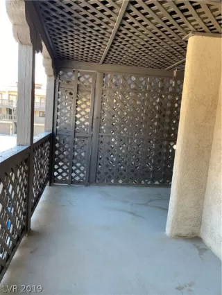 Photo #2: 2123698 Listing 