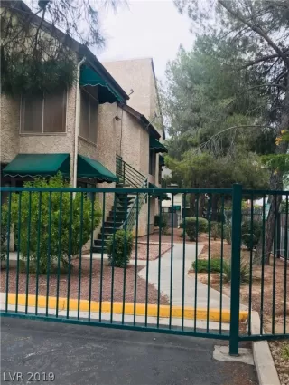 Photo #6: 2123755 Listing