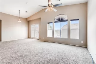 Photo #3: 2123757 Listing