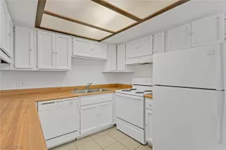 Photo #3: 2123762 Listing