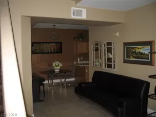 Photo #6: 2123767 Listing