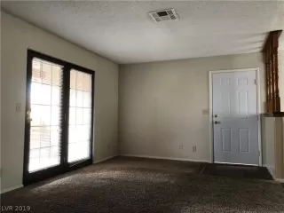 Photo #6: 2123799 Listing