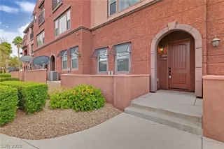 Photo #2: 2123810 Listing