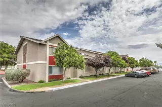 Photo #1: 2123856 Listing 