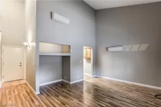 Photo #3: 2123856 Listing 