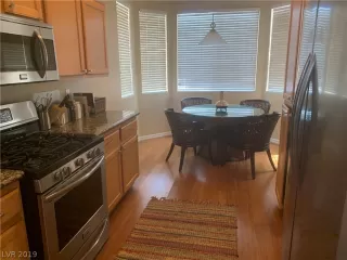 Photo #3: 2123890 Listing 