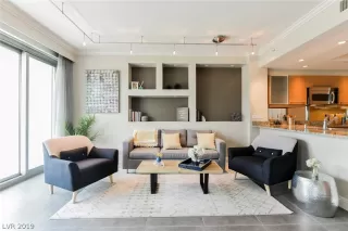 Photo #1: 2123988 Listing